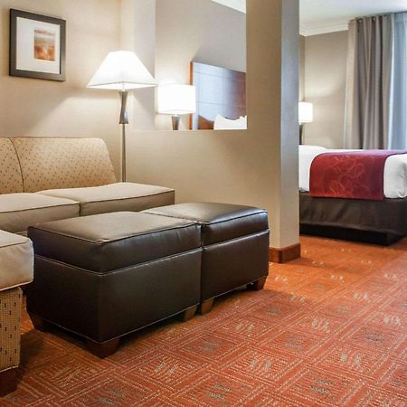 Comfort Suites Farmington Bagian luar foto